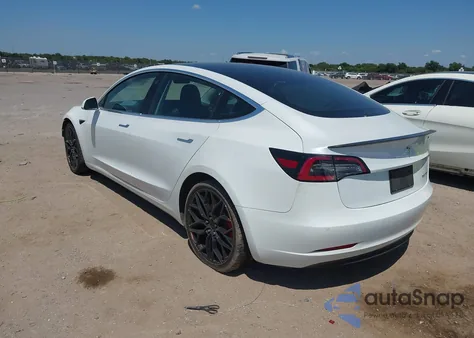 2020 Tesla Model 3 Performance Dual Motor All-Wheel Drive z USA, uszkodzony, nr VIN 5YJ3E1EC5LF714283